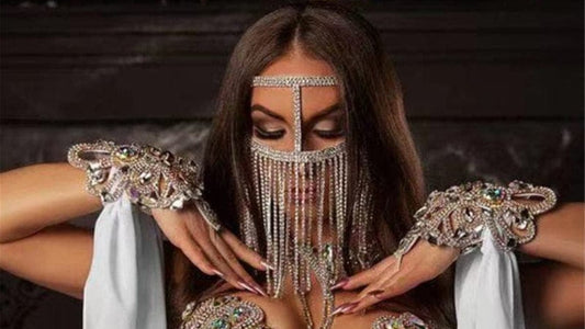 Rhinestone Party Masks: Unveil the Allure