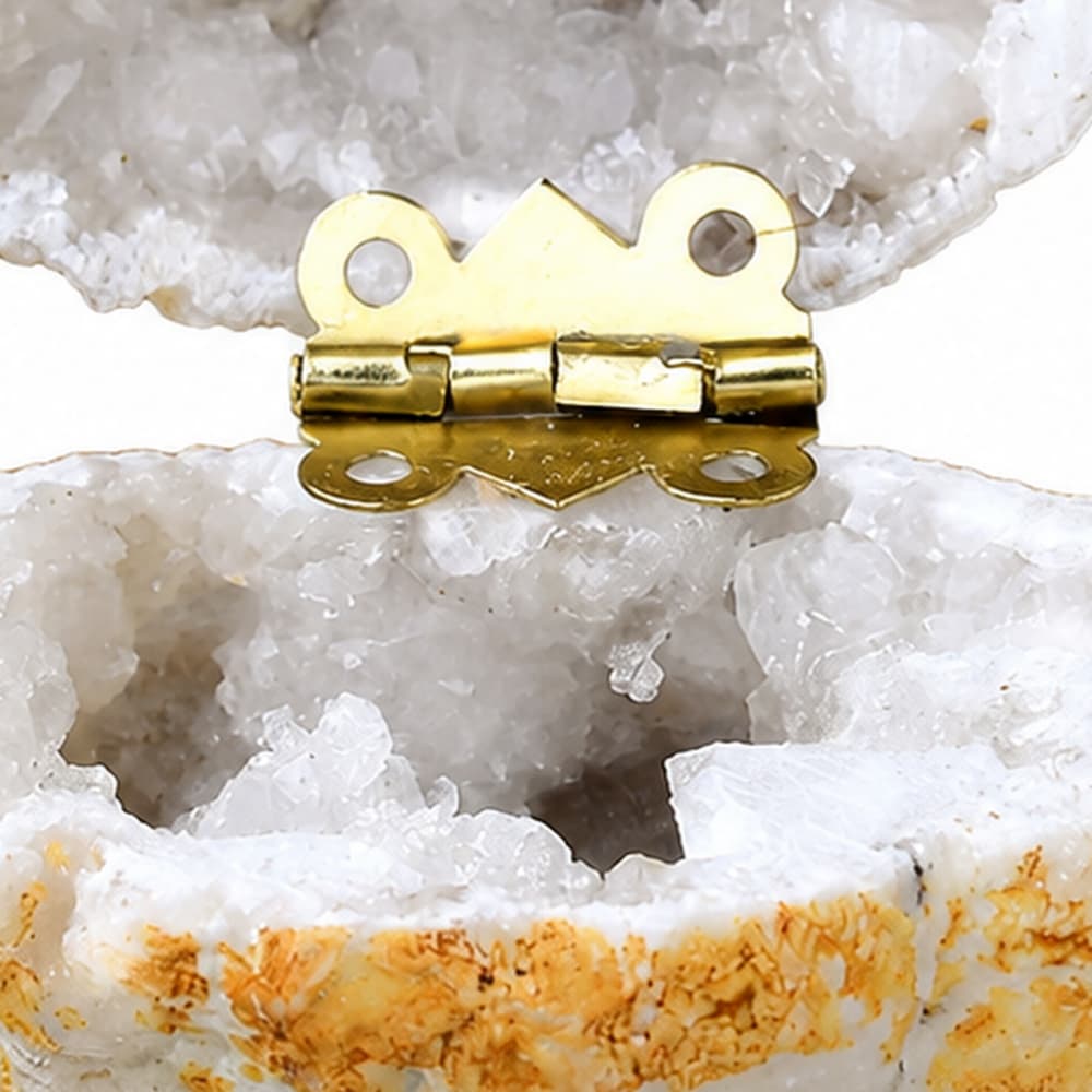 Natural White Quartz Geode Ring Box｜Handcrafted Proposal Gift