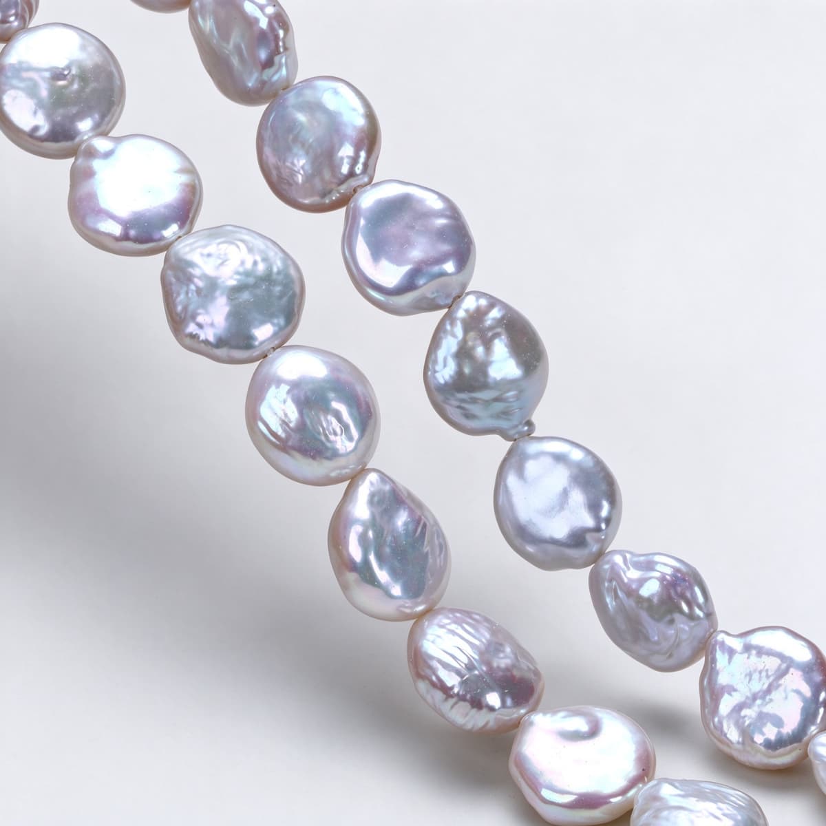 1 Strand Natural Freshwater Baroque Button Pearls 11–12 mm
