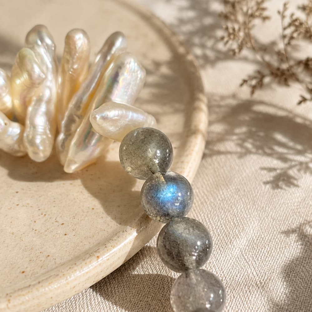 Natural Red Phantom Quartz & Moonstone Bracelet｜Mindful Jewelry